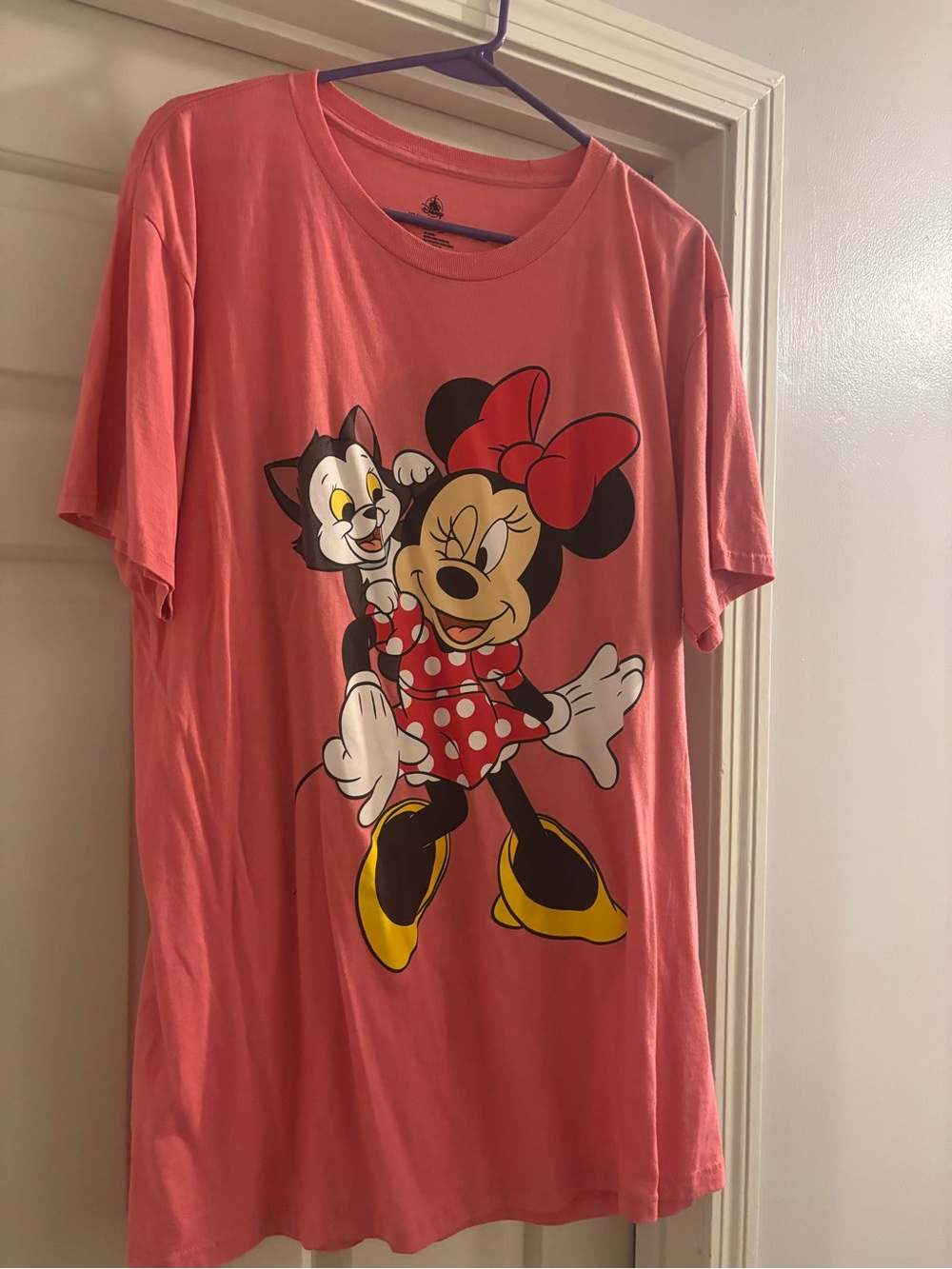Disney Minnie Mouse and Figaro Women’s Graphic Tee